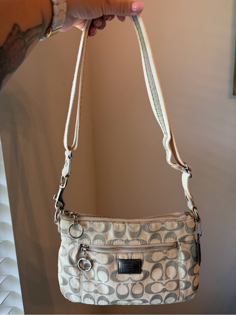 Authentic Coach Poppy Signature Sateen Pocket Swingpack Crossbody